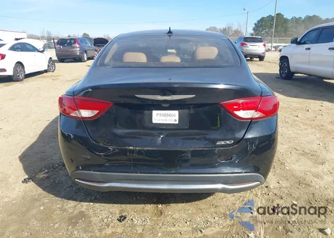 2016 Chrysler 200 Limited Platinum z USA, uszkodzony, nr VIN 1C3CCCAB4GN195852